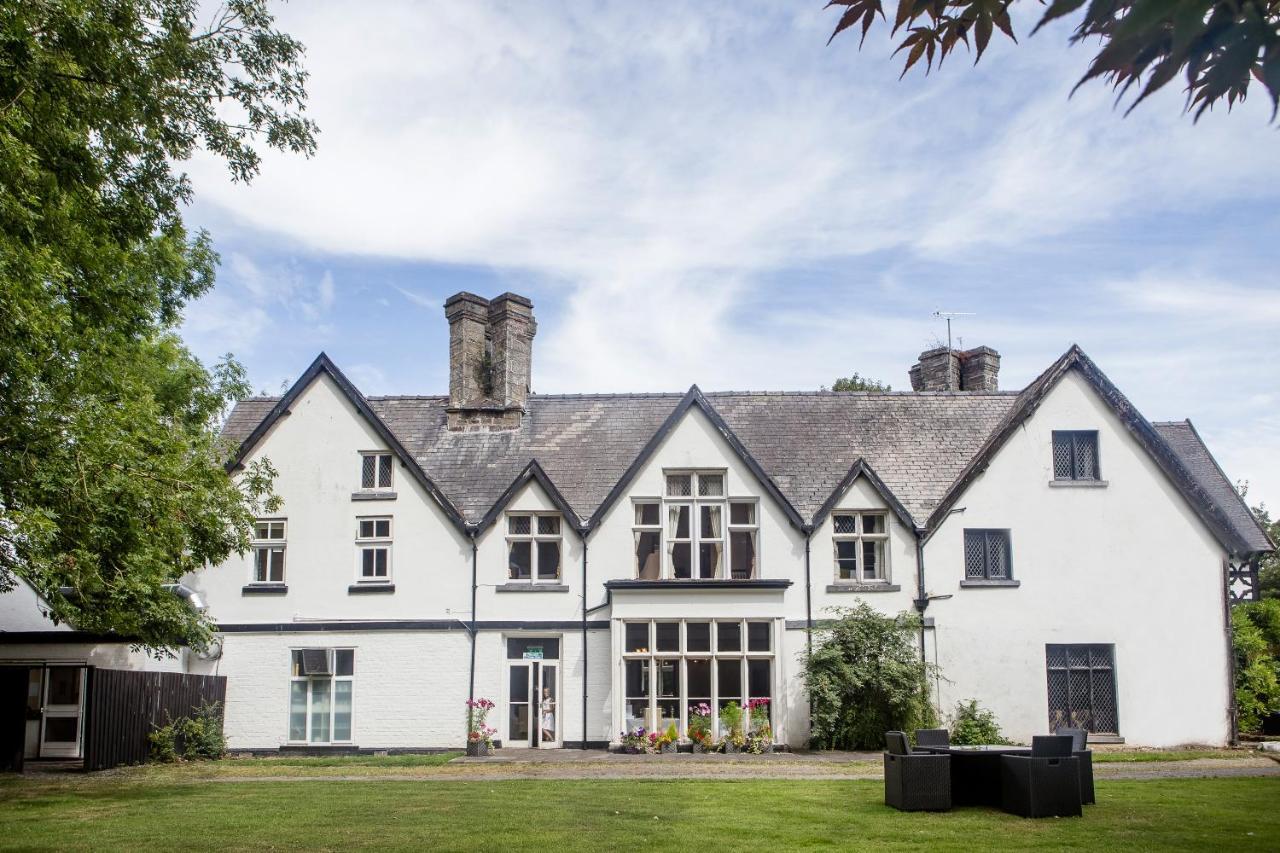Maesmawr Hall Hotel Caersws Exterior photo